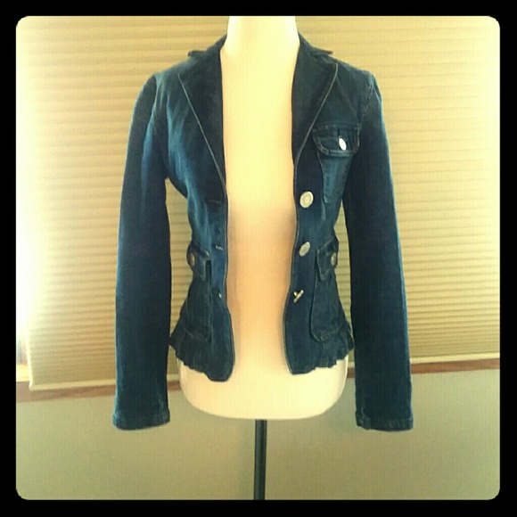 BCBGMaxAzria Jackets & Blazers - ➕24 HR SALE➕ BCBGMaxAzria Denim Jean Jacket EUC